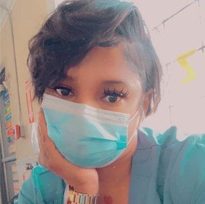 Meet your Posher, Amyra